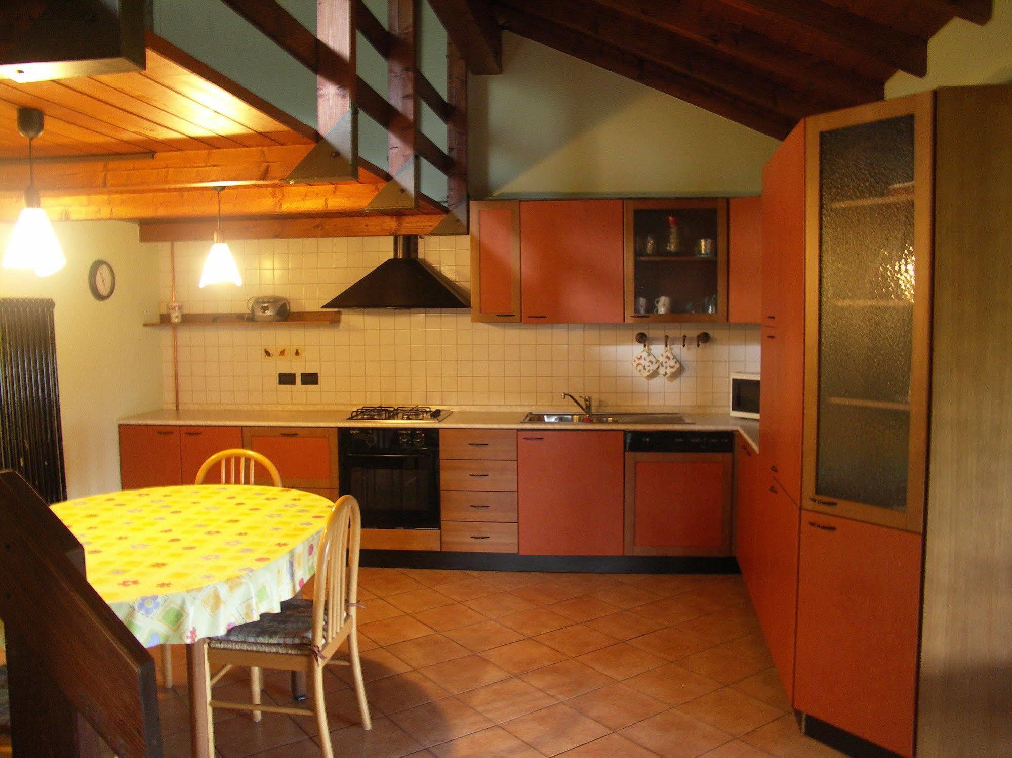 Bed and Breakfast La Casa Del Borgo Brissago-Valtravaglia Екстер'єр фото